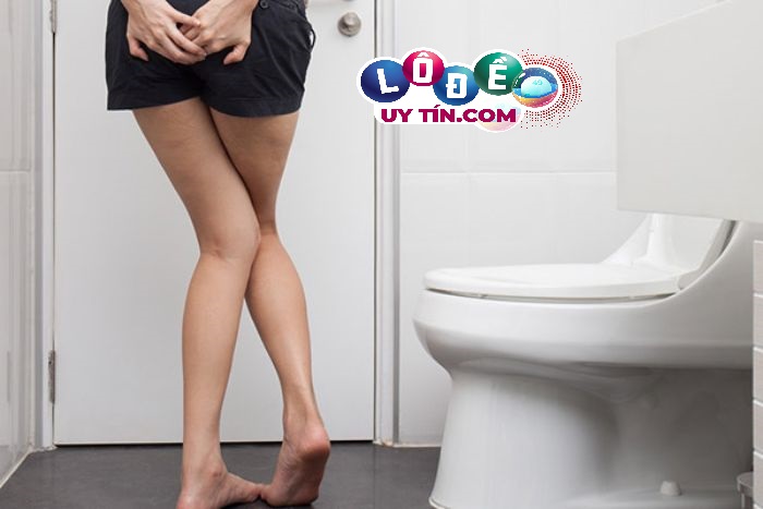 Mơ thấy đi vệ sinh đánh con gì dễ ăn? Điềm báo giấc mơ là gì?