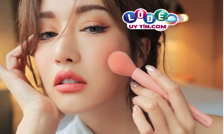 Giải mã giấc mơ thấy trang điểm - Con số chuẩn nhất